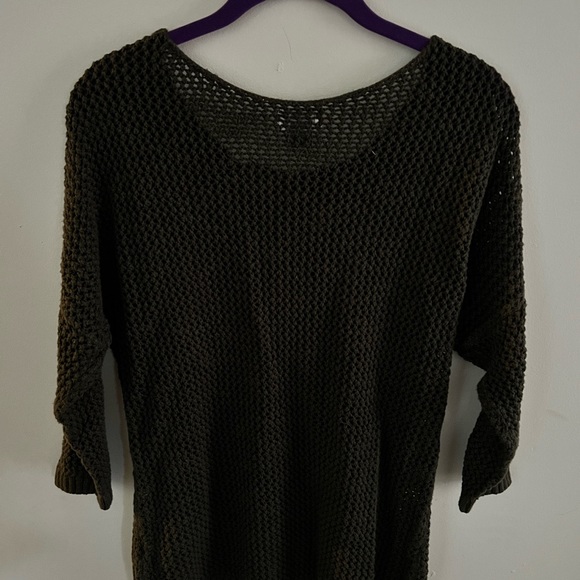 Army green loose-knit Old Navy sweater - Picture 2 of 3